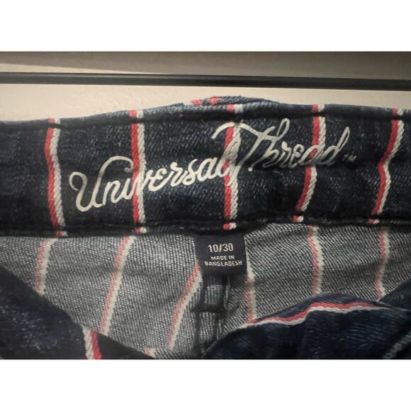 Pin Stripe High Waisted Shorts - Picture 3 of 3